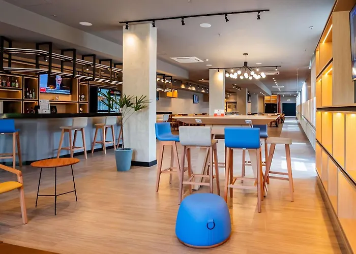 Hotel Ibis Assis Brasil - Estacionamento Gratuito