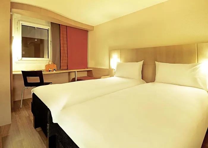 Ibis Assis Brasil - Estacionamento Gratuito Hotel 3*