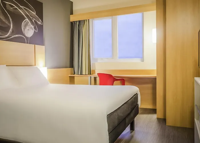 Hotel Ibis Assis Brasil - Estacionamento Gratuito Porto Alegre