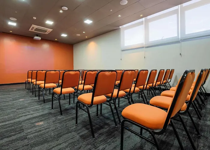 Ibis Assis Brasil - Estacionamento Gratuito 3* Porto Alegre
