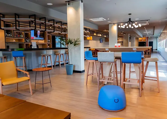 Ibis Assis Brasil - Estacionamento Gratuito Hotel 3*